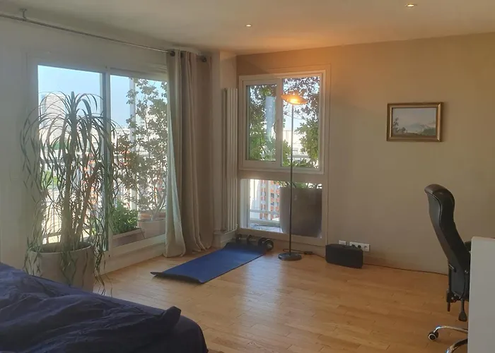 דירה Montsouris Park